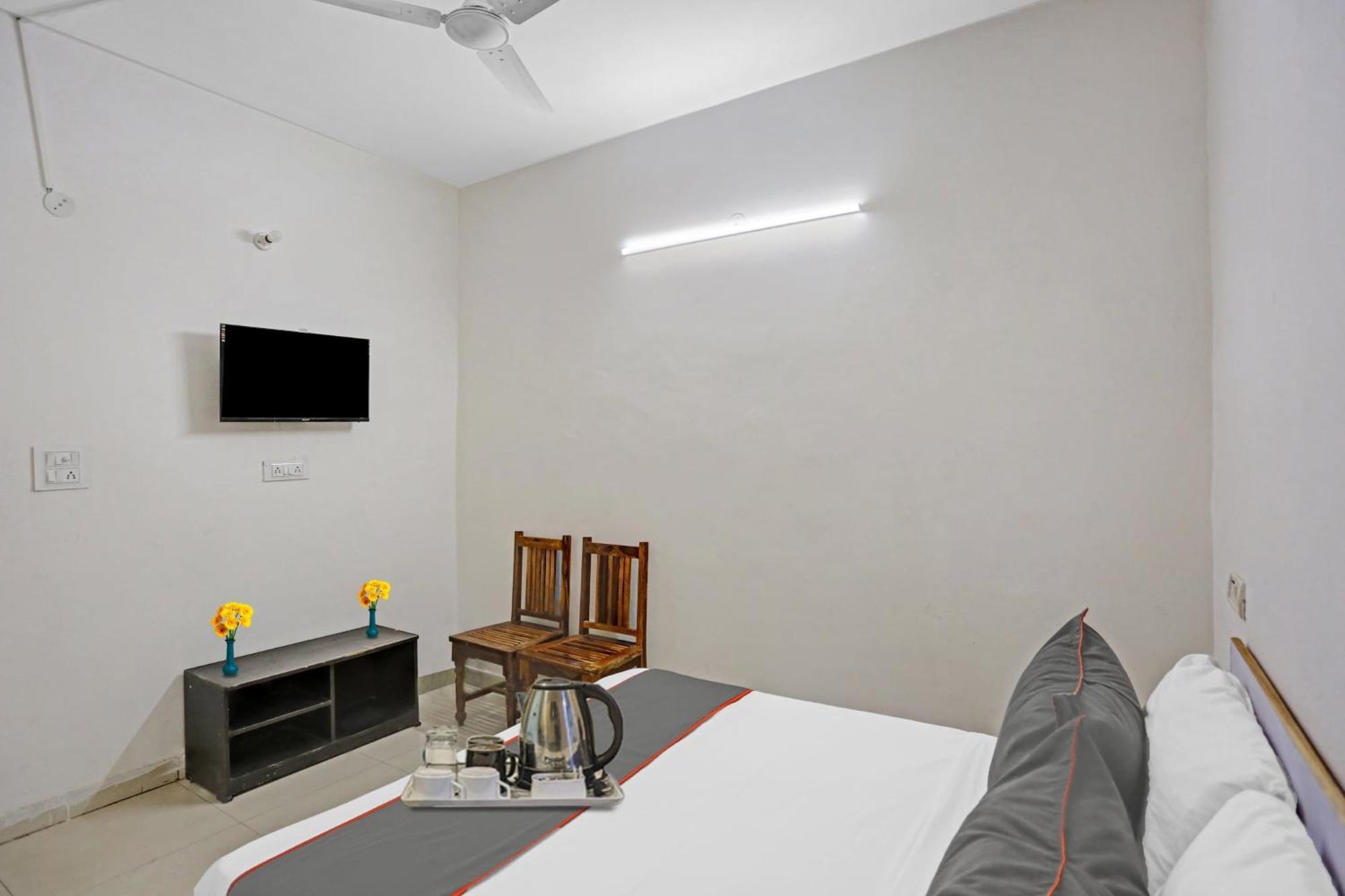 Hotel O Imperial Residency Near Dashrath Puri Metro Station Nueva Delhi Exterior foto
